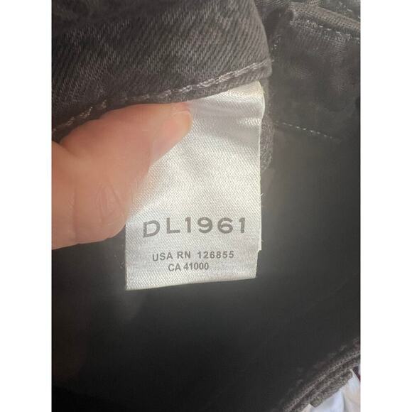 NWT DL1961 Jeans / Black-Snakeskin Pattern / Size 31 - Picture 7 of 11